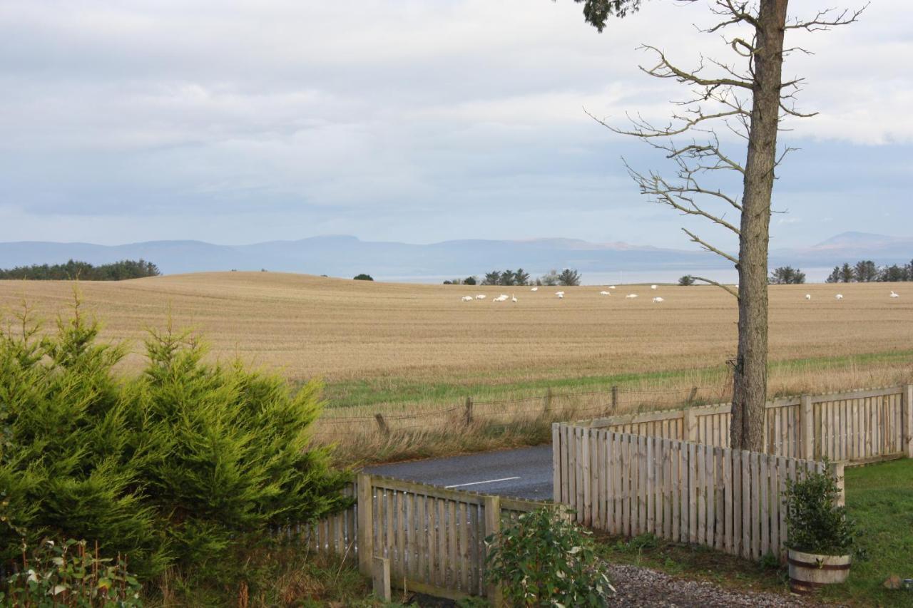 Canterra Cottage Tain Bagian luar foto