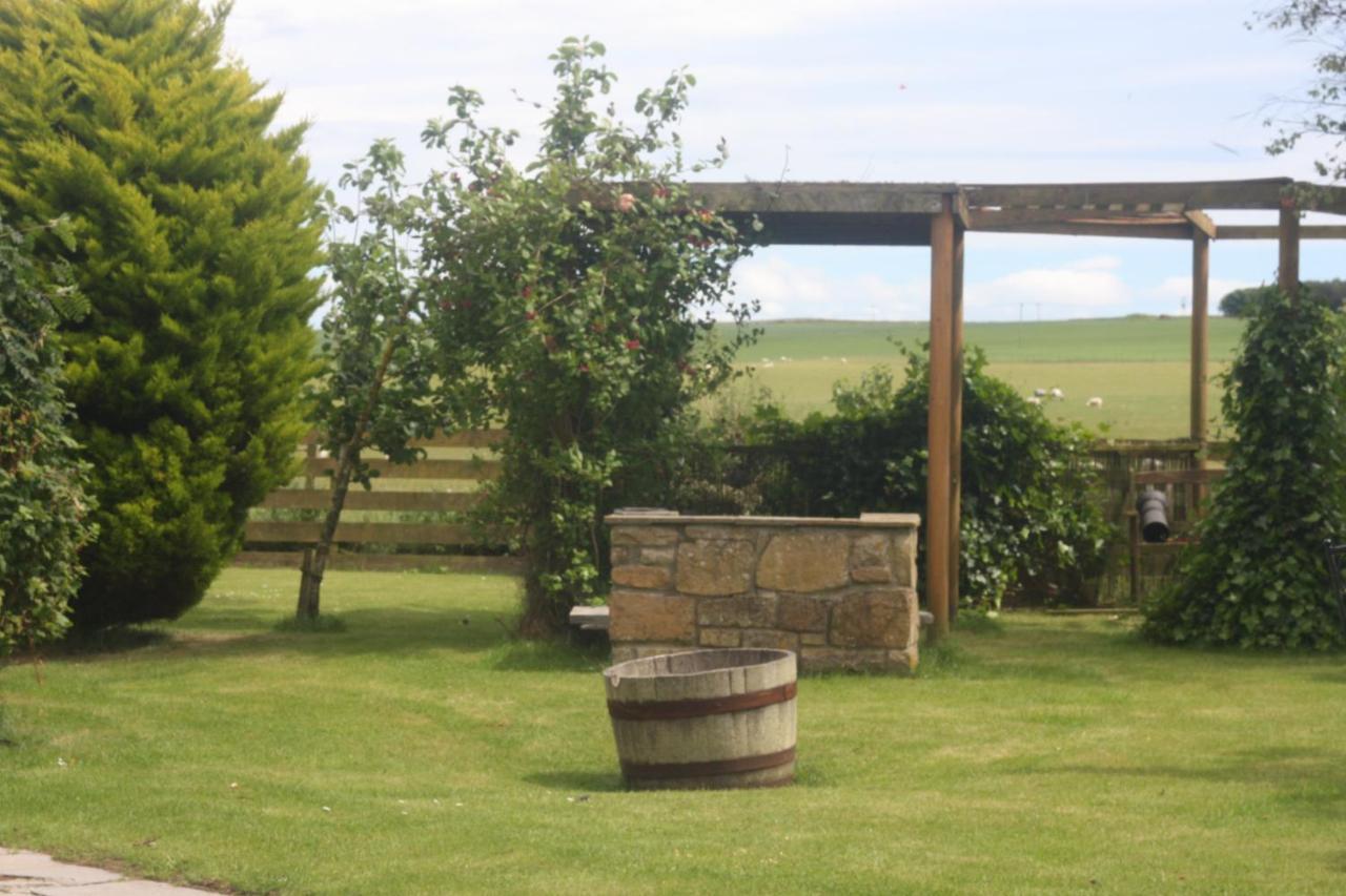 Canterra Cottage Tain Bagian luar foto